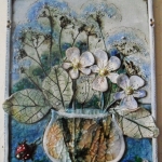 Цветы. Шамот, фаянс, глина, смальта.